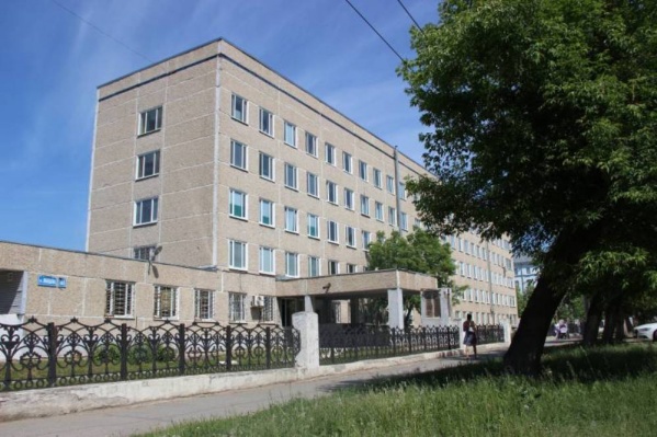 Пациентов и сотрудников эвакуировали из больницы на улице Лебедева Пациентов и сотрудников эвакуировали из больницы на улице Лебедева