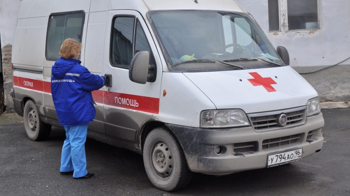 Екатеринбургские медики предложили приравнять врачей скорой помощи к полицейским