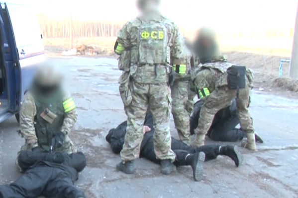 Сотрудники ФСБ ликвидировали условных террористов Сотрудники ФСБ ликвидировали условных террористов