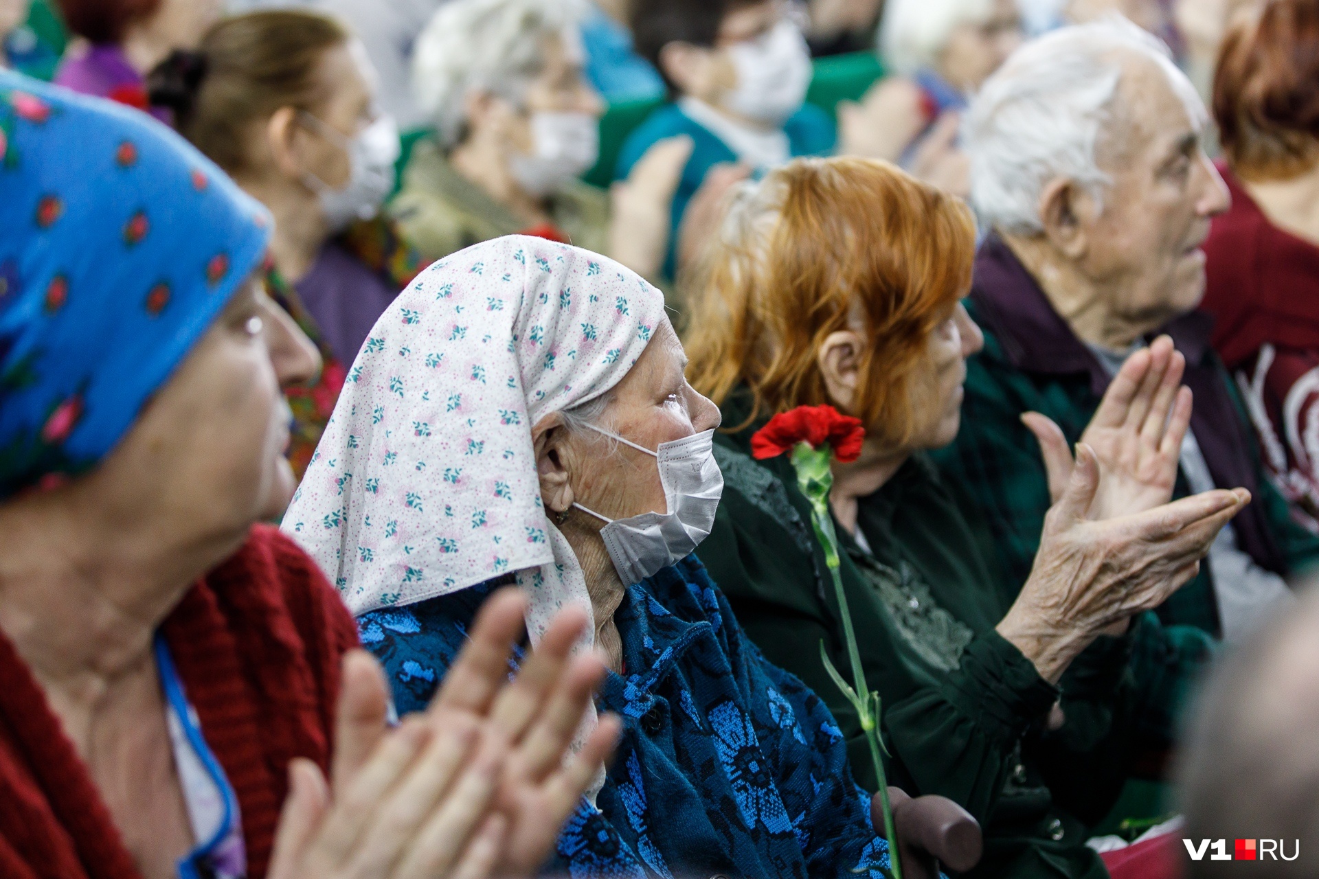 Волгоград пенсионер. Волгоградские пенсионеры. Пенсионеры экономика. Пенсионеры из Волгограда. Пенсионеры февраль.