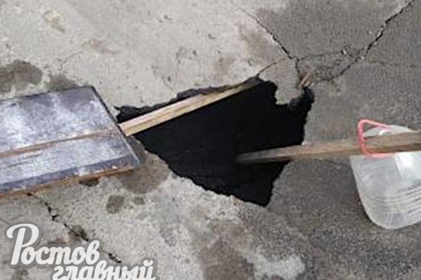На 31-й Линии зияет солидная яма На 31-й Линии зияет солидная яма 