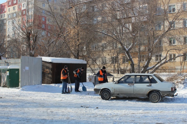 Пострадал старый ВАЗ-21099. Несмотря на возраст и состояние машины, нанесённые машине повреждения, возможно, позволят возбудить уголовное дело против самопровозглашённого «эвакуаторщика» Пострадал старый ВАЗ-21099. Несмотря на возраст и состояние машины, нанесённые машине повреждения, возможно, позволят возбудить уголовное дело против самопровозглашённого «эвакуаторщика»