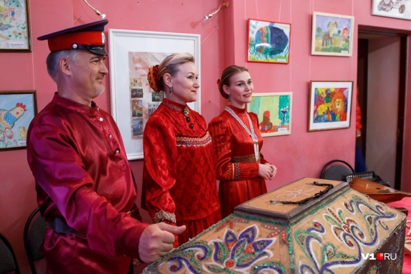Акция в волгоградском казачьем театре начнется в 18:00 Акция в волгоградском казачьем театре начнется в 18:00