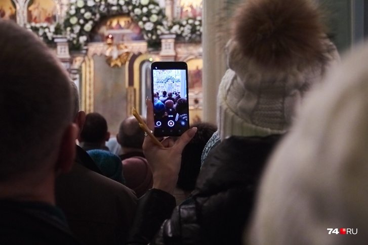 В ночь на 7 января православные южноуральцы отметили Рождество В ночь на 7 января православные южноуральцы отметили Рождество