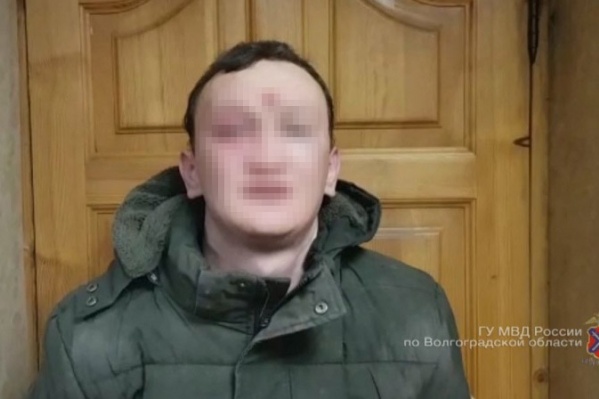 Женщина смогла ударить насильника кирпичом Женщина смогла ударить насильника кирпичом