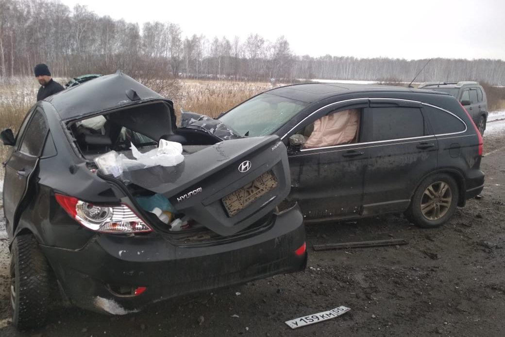 Дтп тюмень омск за последние сутки. Авария в Крутинке Омской области.