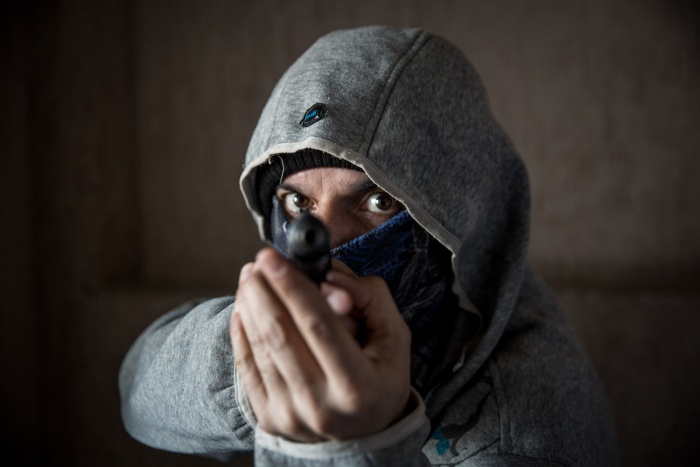 Новосибирец попытался пройти в суд с пистолетом в сумке