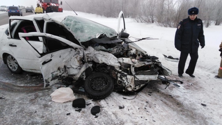 Под Магнитогорском в столкновении Lada и Subaru погибли два человека, ещё двое ранены