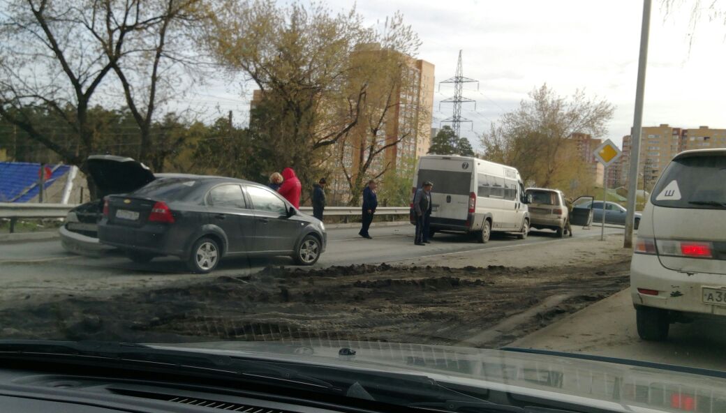Маршрутка была с пассажирами Маршрутка была с пассажирами