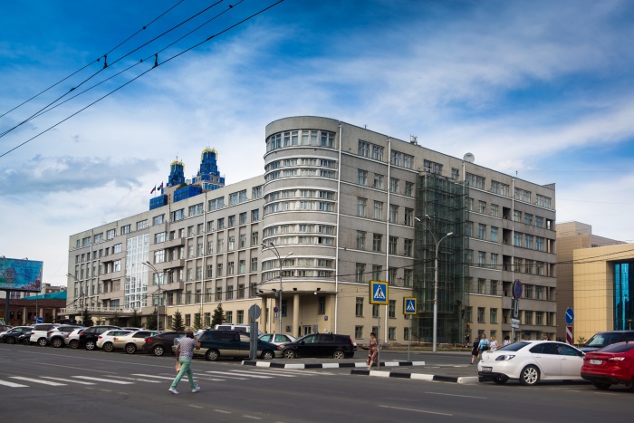 Областное правительство закупает хрусталь с позолотой для иностранных гостей Областное правительство закупает хрусталь с позолотой для иностранных гостей