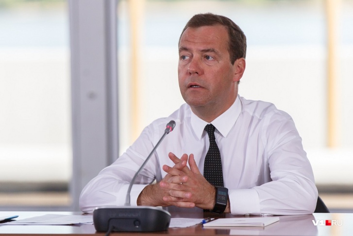 В августе 2017 года Дмитрий Медведев побывал в жарком Волгограде и лично оценил масштаб бедствия