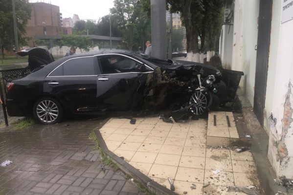 ДТП случилось недалеко от Публичной библиотеки ДТП случилось недалеко от Публичной библиотеки