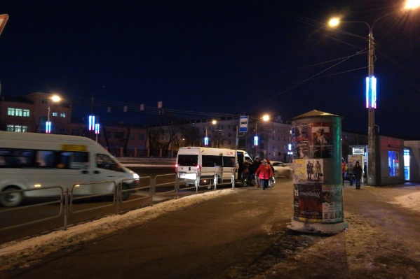 Новая подсветка напомнила челябинцам кварцевые лампы Новая подсветка напомнила челябинцам кварцевые лампы