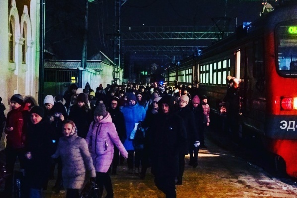 Такую толпу людей увидел утром губернатор на Перми I Такую толпу людей увидел утром губернатор на Перми I
