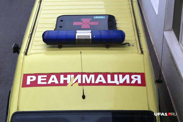 Пострадавшего на скорой помощи доставили в больницу Пострадавшего на скорой помощи доставили в больницу