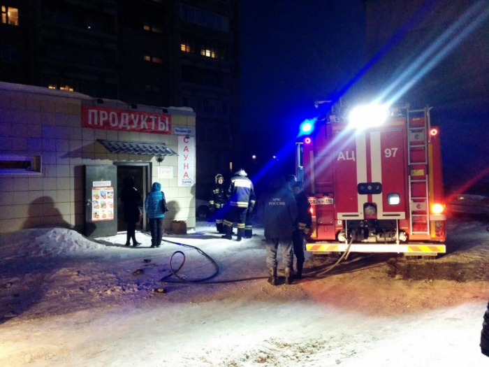 На улице Походной загорелась одноэтажная постройка На улице Походной загорелась одноэтажная постройка
