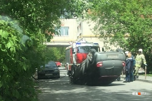 Из-за ДТП движение на Красноармейской затруднено Из-за ДТП движение на Красноармейской затруднено