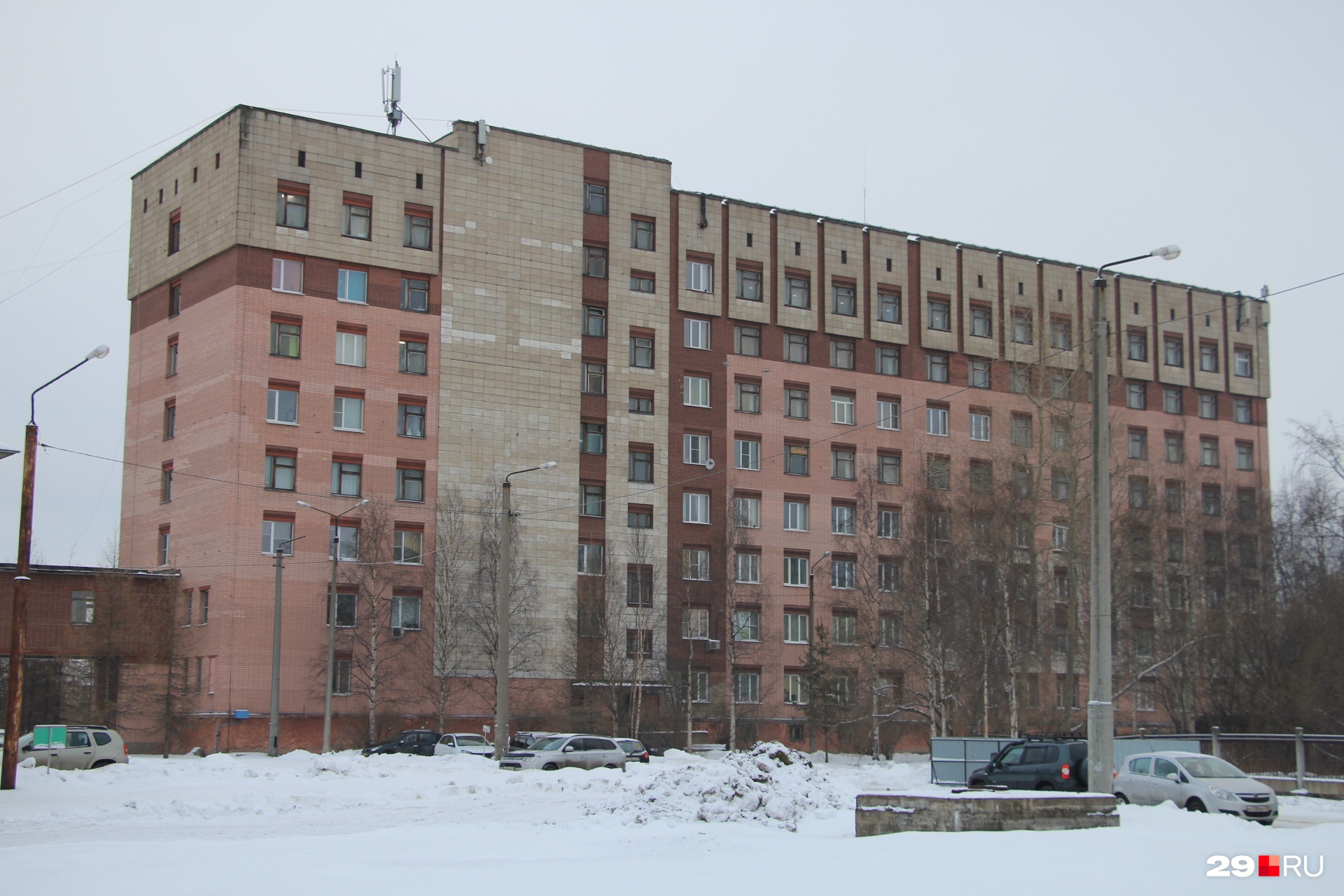 По словам Анны Загвоздиной, сотрудники онкологического диспансера месяц не могли отправить документы на получение лекарств в областной Минздрав По словам Анны Загвоздиной, сотрудники онкологического диспансера месяц не могли отправить документы на получение лекарств в областной Минздрав