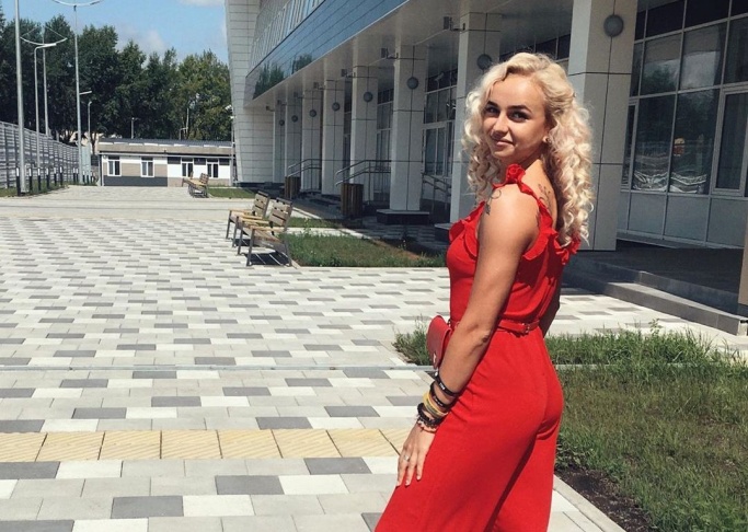 Алена выступает в категории до 57 килограммов Алена выступает в категории до 57 килограммов 