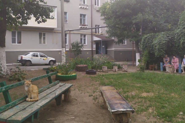 На фотографии дом, где уже завершен ремонт фасада и крыши, установлены обновленные системы электро- и теплоснабжения<br> На фотографии дом, где уже завершен ремонт фасада и крыши, установлены обновленные системы электро- и теплоснабжения<br>