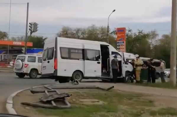 ДТП произошло напротив АЗС ДТП произошло напротив АЗС