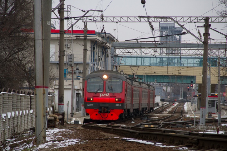Строительство железнодорожной линии началось в 2015 году