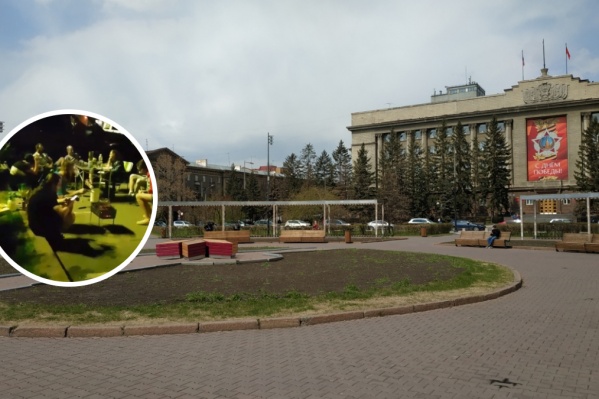Компания развела мангал прямо на площади Революции напротив краевого правительства Компания развела мангал прямо на площади Революции напротив краевого правительства