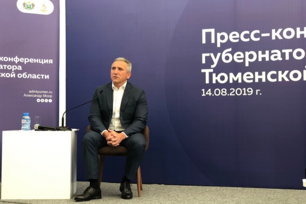 Пресс-конференция с журналистами и блогерами длилась полтора часа. Но далеко не все успели задать губернатору свои вопросы Пресс-конференция с журналистами и блогерами длилась полтора часа. Но далеко не все успели задать губернатору свои вопросы