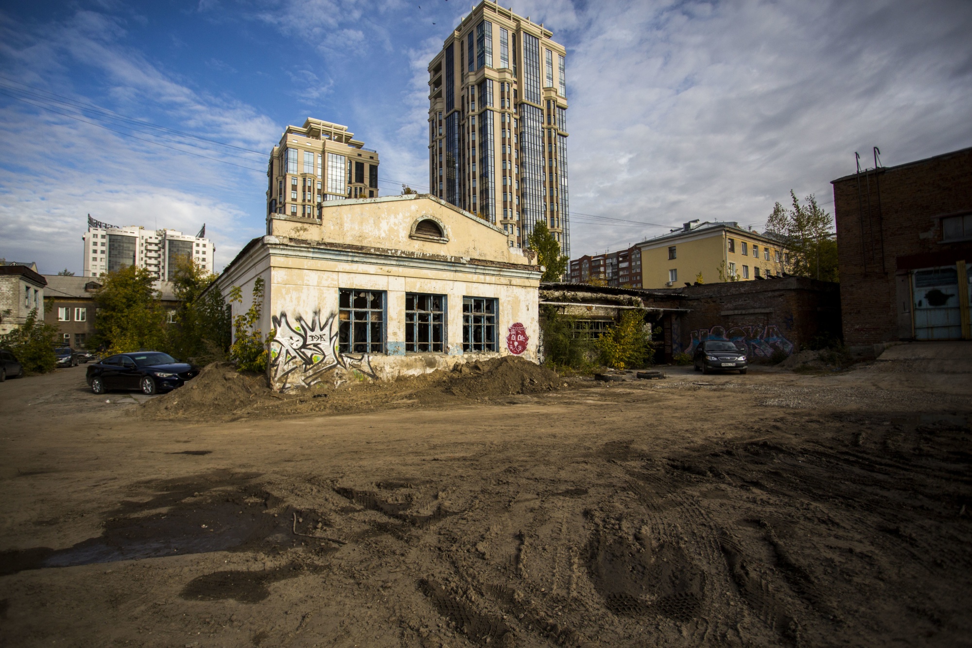 Пять зданий в тихом центре Новосибирска отдали под снос