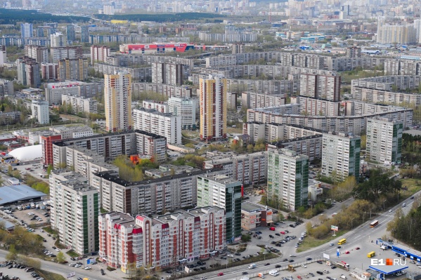 На свой годовой доход Владимир Смирнов может купить больше 40 однушек На свой годовой доход Владимир Смирнов может купить больше 40 однушек