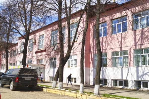 Здание лесотехникума построено в 1930 году Здание лесотехникума построено в 1930 году