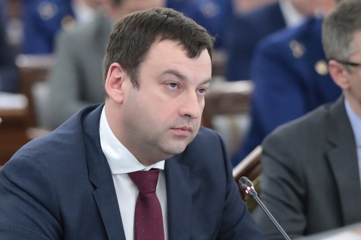 Лисицкий решил, что раз журналисты не хотят писать хорошее о городе, он сделает это сам Лисицкий решил, что раз журналисты не хотят писать хорошее о городе, он сделает это сам