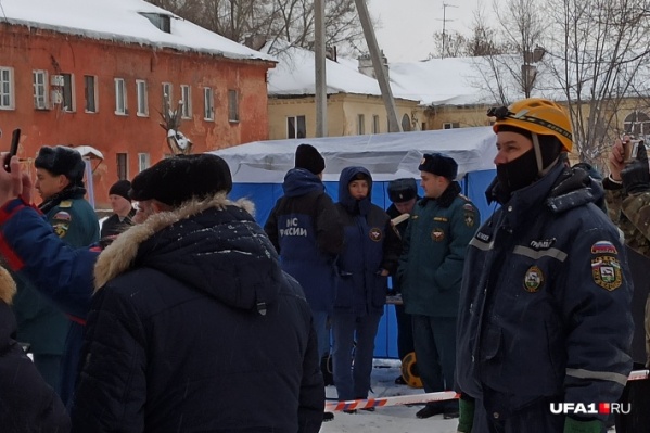 Люди покинули квартиры Люди покинули квартиры