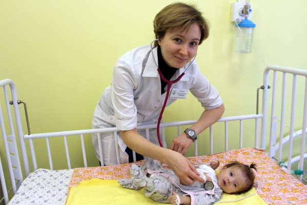 Ребенка пришлось подключить к аппарату, который помогал его сердцу работать, на 11 суток Ребенка пришлось подключить к аппарату, который помогал его сердцу работать, на 11 суток