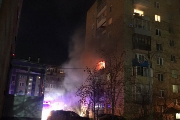 Парень воспользовался дезодорантом, как огнеметом Парень воспользовался дезодорантом, как огнеметом
