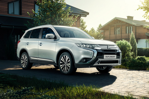Mitsubishi Outlander длиннее конкурентов Mitsubishi Outlander длиннее конкурентов