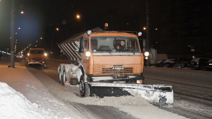 Уберите машины с проезжей части. Публикуем список нижегородских улиц, которые ночью очистят от снега