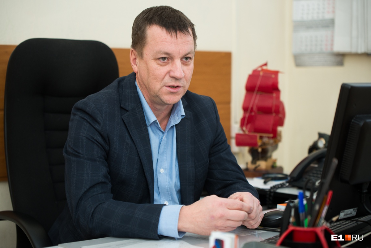 Алексей, сотрудник МЧС Каменск-Уральского, попросил, чтобы жену оперировал самый опытный врач Алексей, сотрудник МЧС Каменск-Уральского, попросил, чтобы жену оперировал самый опытный врач