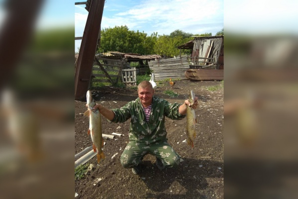 Щуки попались обычных размеров, но ловились очень быстро Щуки попались обычных размеров, но ловились очень быстро