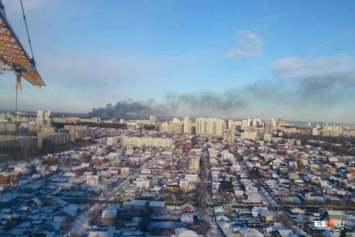 Фото пожара из башни строительного крана Фото пожара из башни строительного крана