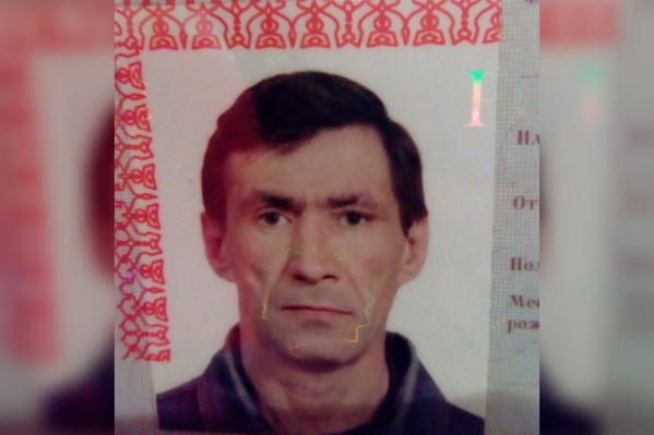 Владимир, по рассказу жителей, ходит по квартирам и просит еду Владимир, по рассказу жителей, ходит по квартирам и просит еду