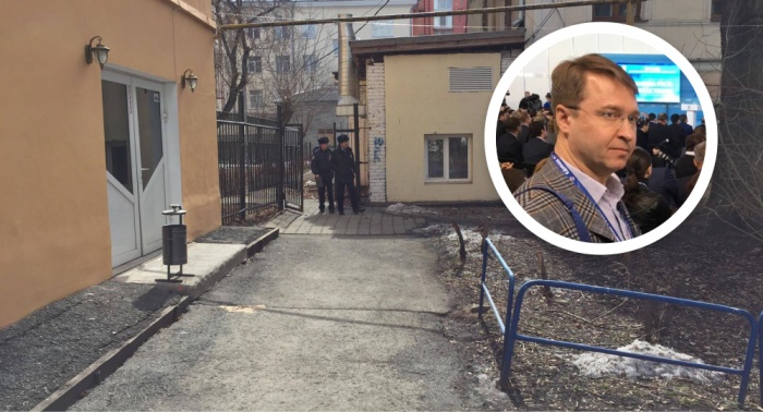 На Полянина напали во дворе его дома, когда он вечером приехал с работы На Полянина напали во дворе его дома, когда он вечером приехал с работы