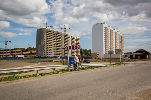 На плохое обслуживание и строительные недостатки жители жаловались ещё год назад На плохое обслуживание и строительные недостатки жители жаловались ещё год назад