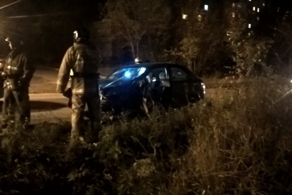 Была ли автомобилистка пьяна в момент аварии — выясняют сотрудники ГИБДД Была ли автомобилистка пьяна в момент аварии — выясняют сотрудники ГИБДД