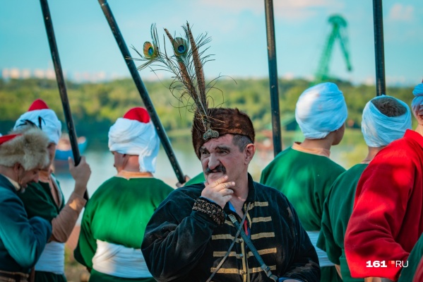 В Азове каждый год проходит реконструкция осадного сидения казаков 1641 года В Азове каждый год проходит реконструкция осадного сидения казаков 1641 года