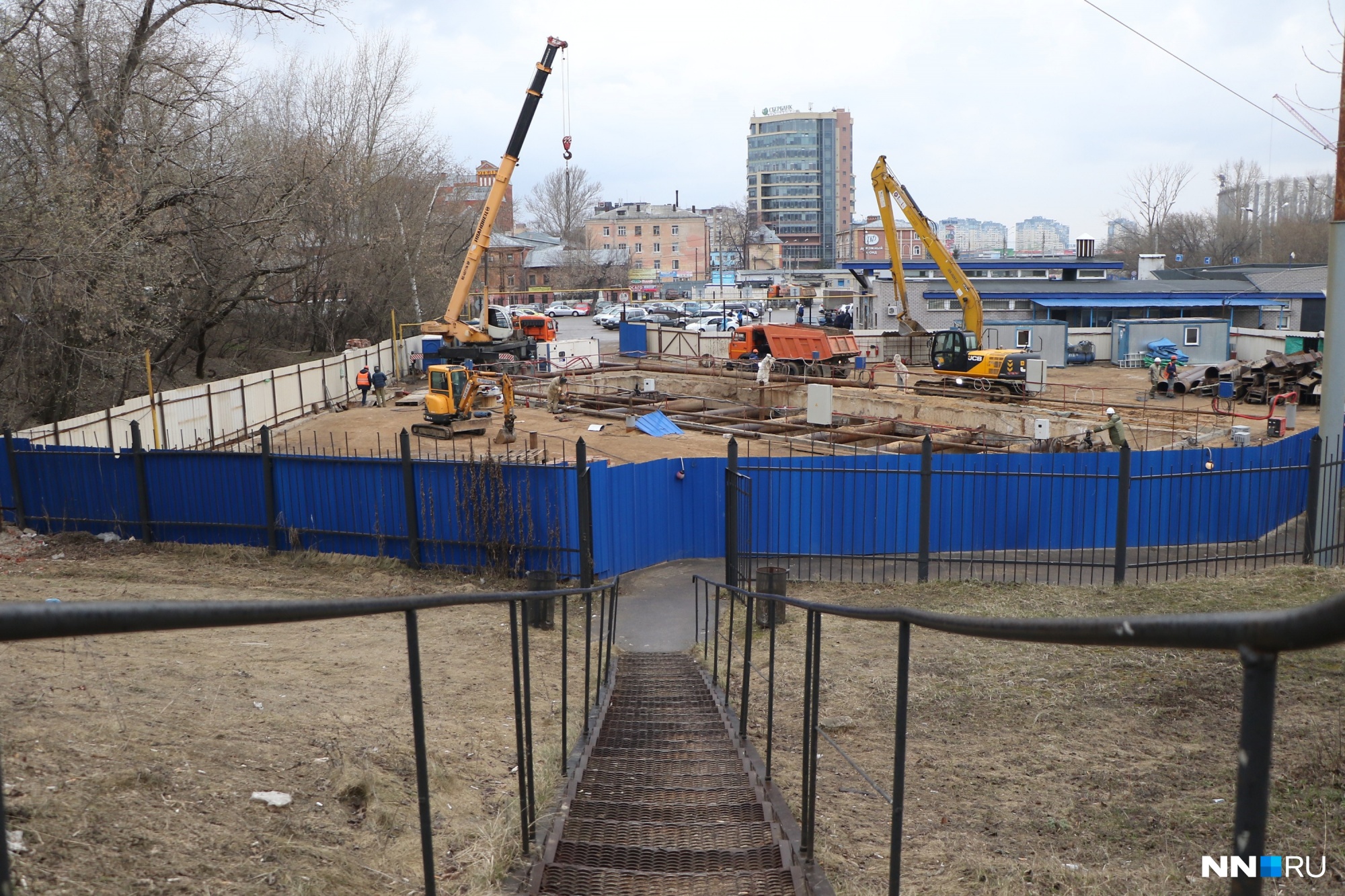 При строительстве станции метро «Стрелка» украли 40 млн рублей