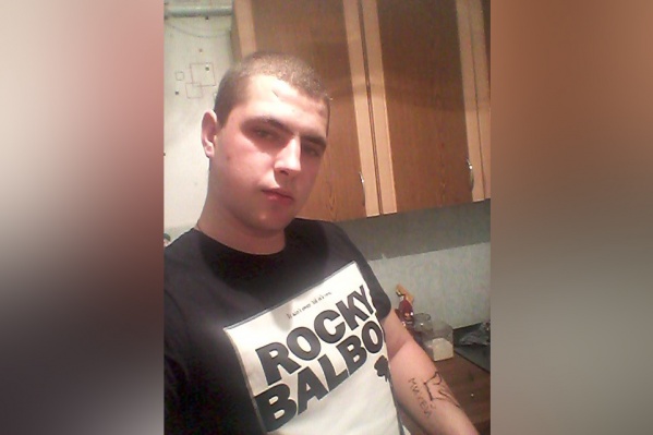 По словам знакомых, Костя не общался с отцом По словам знакомых, Костя не общался с отцом