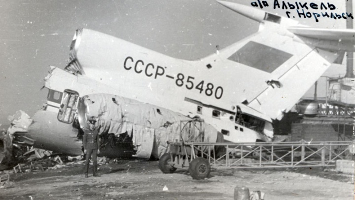 «Я пропиталась запахом крови»: 40 лет назад в Норильске разбился самолет. Воспоминания очевидцев