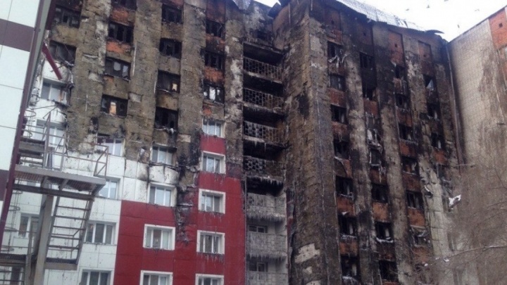 Девятиэтажка в Тюмени загорелась из-за жильца, который пытался покончить с собой