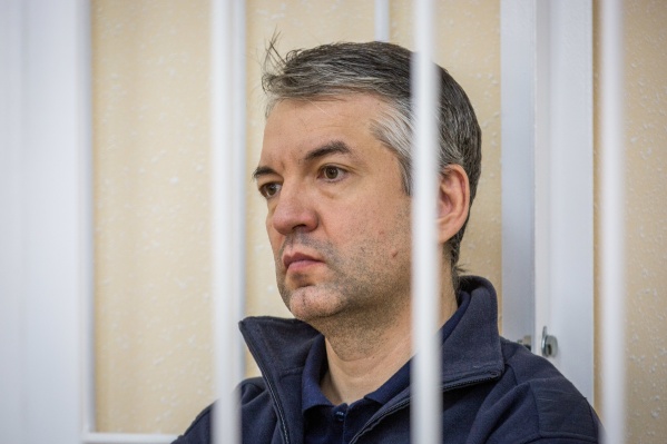 Илгизу Гарифуллину предстоит отправиться в колонию строгого режима — сегодняшний приговор в законную силу ещё не вступил Илгизу Гарифуллину предстоит отправиться в колонию строгого режима — сегодняшний приговор в законную силу ещё не вступил